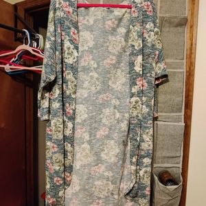 Women sweater - like-new condition - size large